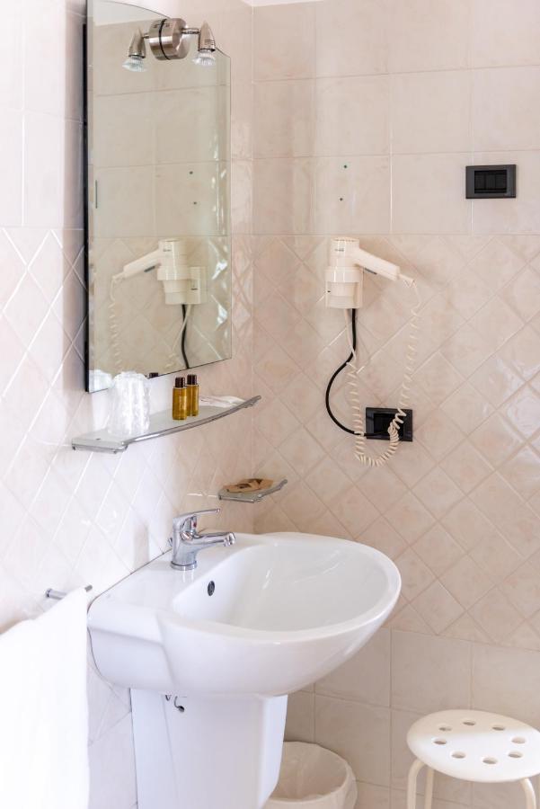 Hotel Villa Maria Crispiano Esterno foto