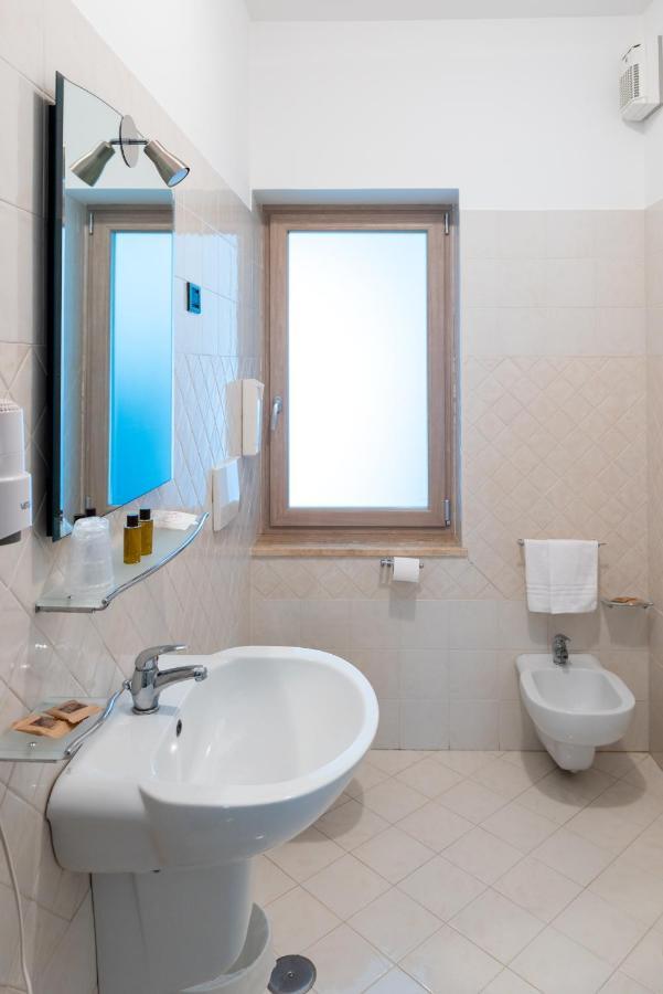 Hotel Villa Maria Crispiano Esterno foto