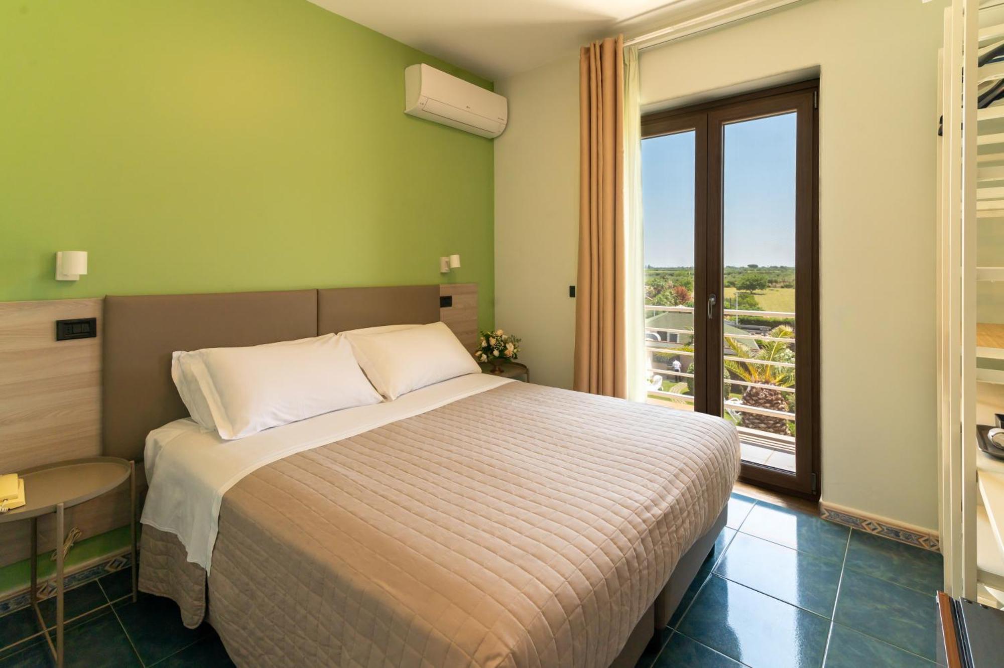 Hotel Villa Maria Crispiano Esterno foto