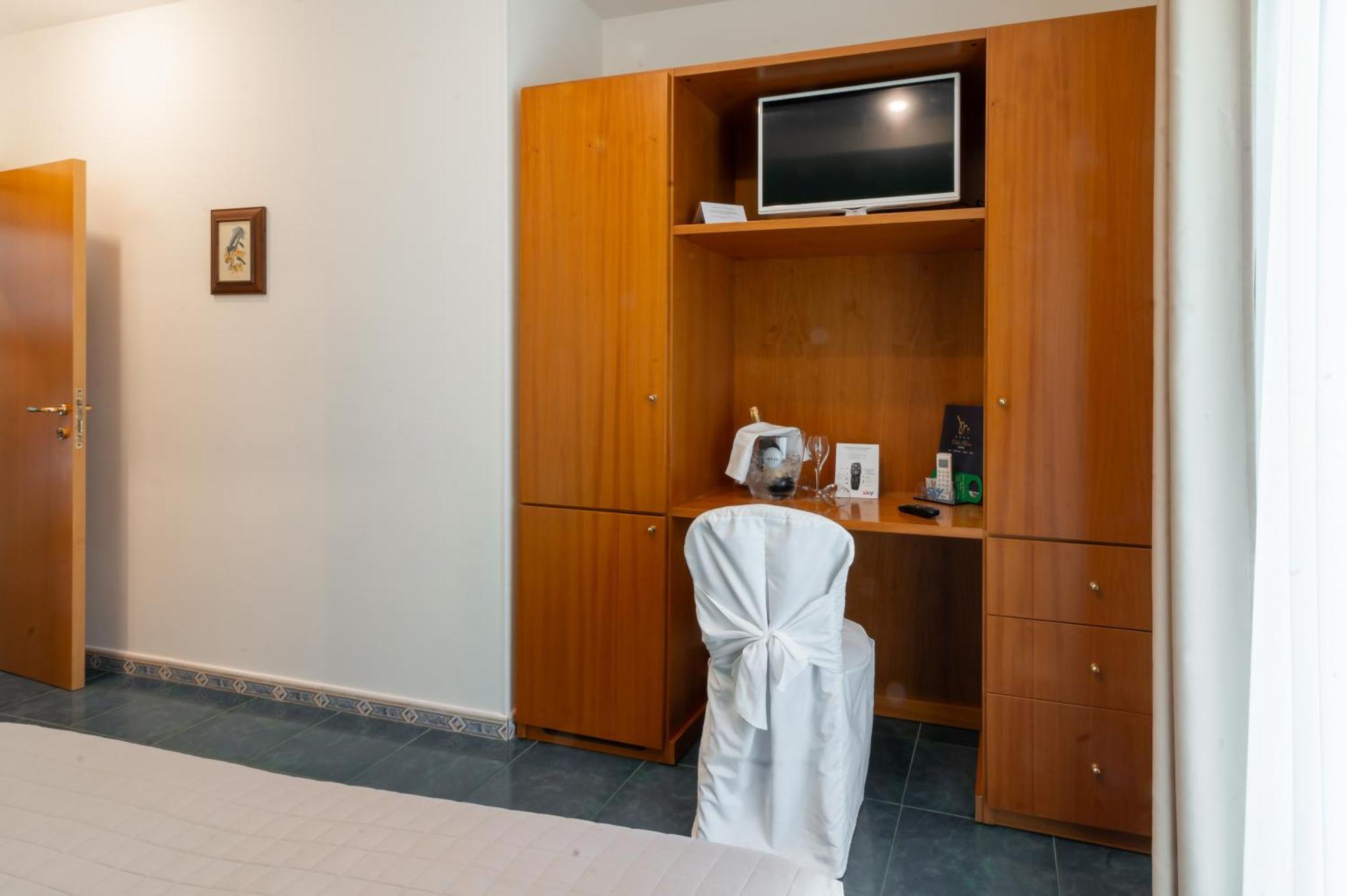 Hotel Villa Maria Crispiano Esterno foto