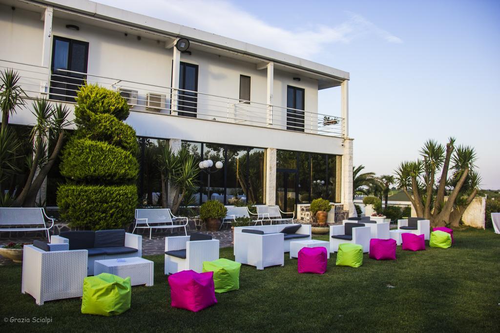 Hotel Villa Maria Crispiano Esterno foto