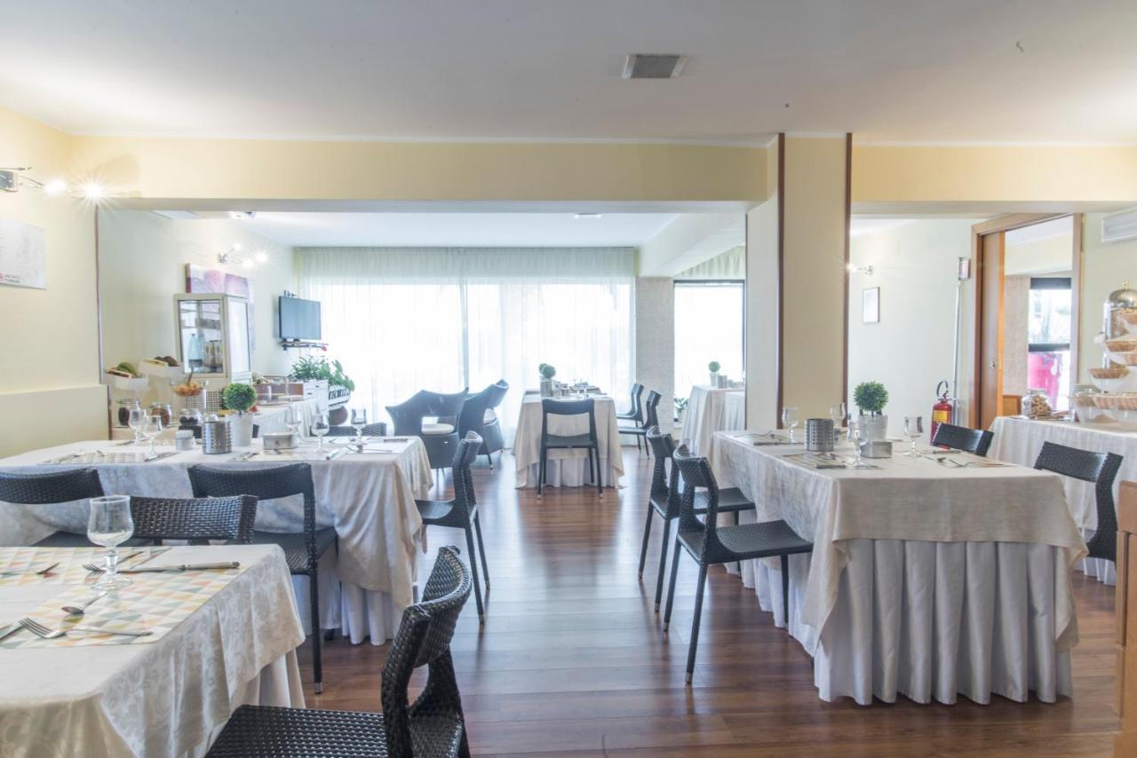 Hotel Villa Maria Crispiano Esterno foto