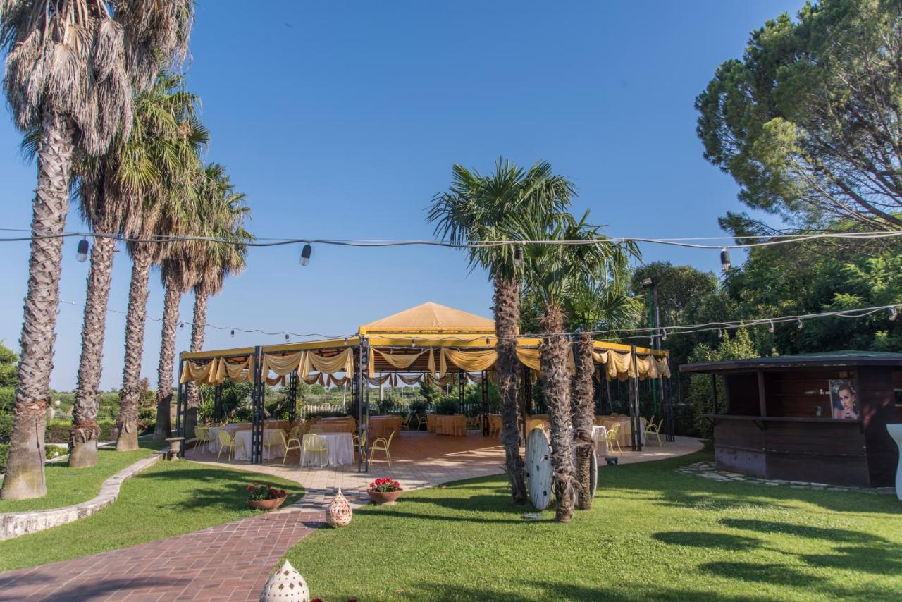 Hotel Villa Maria Crispiano Esterno foto