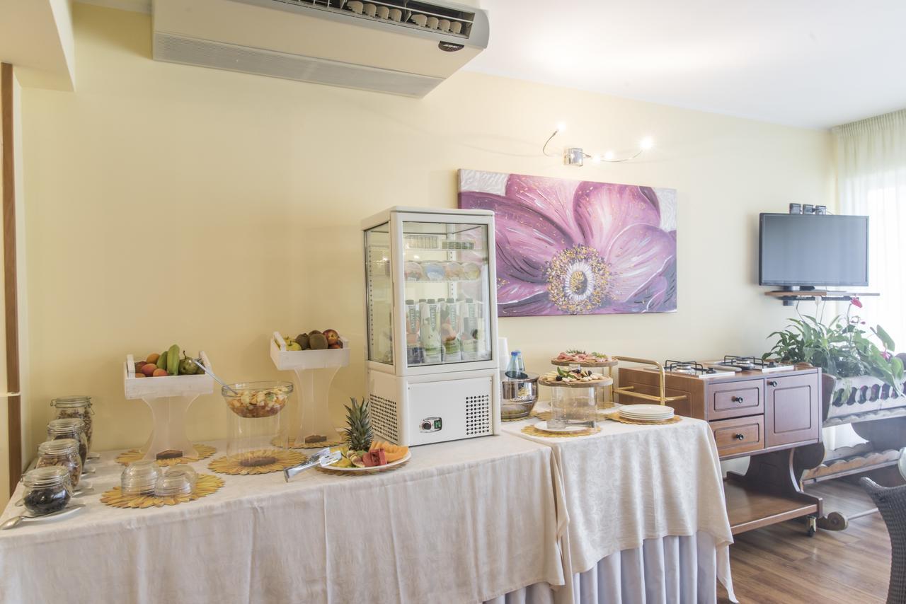 Hotel Villa Maria Crispiano Esterno foto
